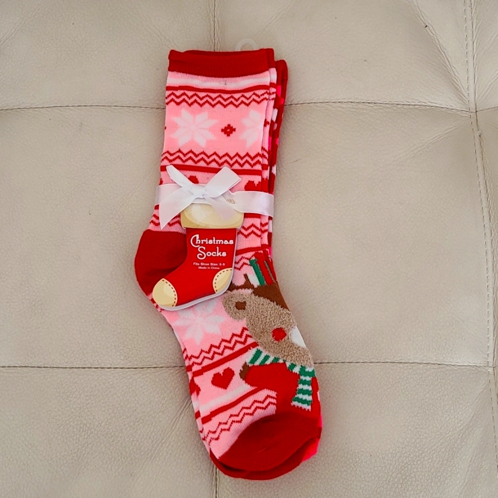 NWT  Christmas festive socks (4 pairs)